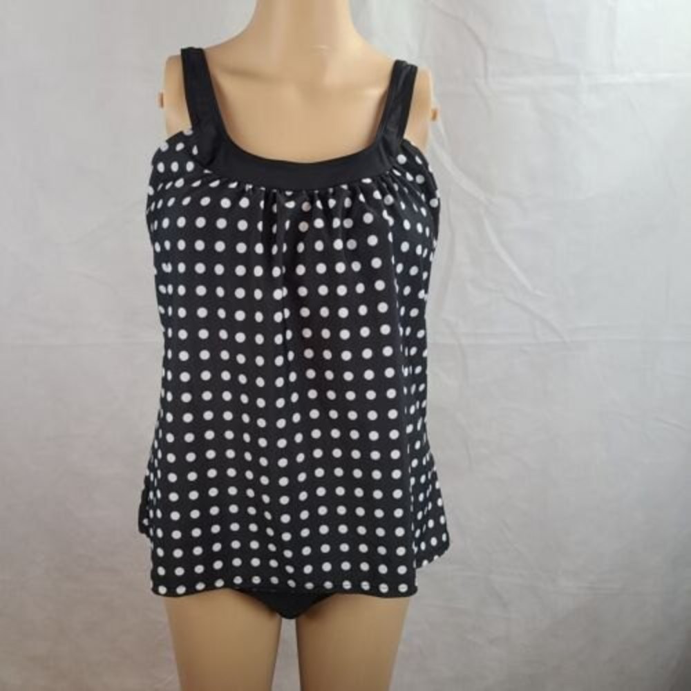 NWOT Women's (L) Black w/White Dots 2 Piece Tankini with Build in bra Swimwear